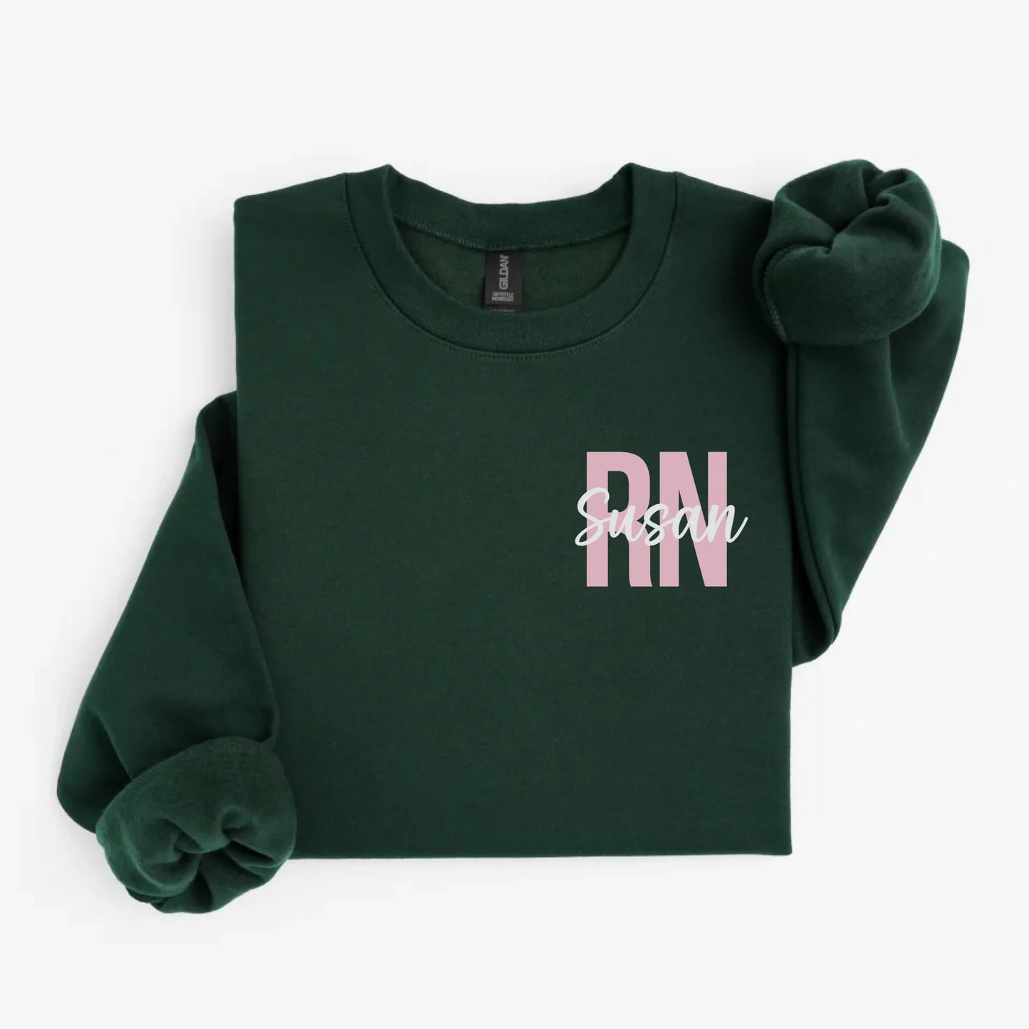 ParadiseMockups_Gildan_SF000_FlatLay_Forest_WhiteBG_1