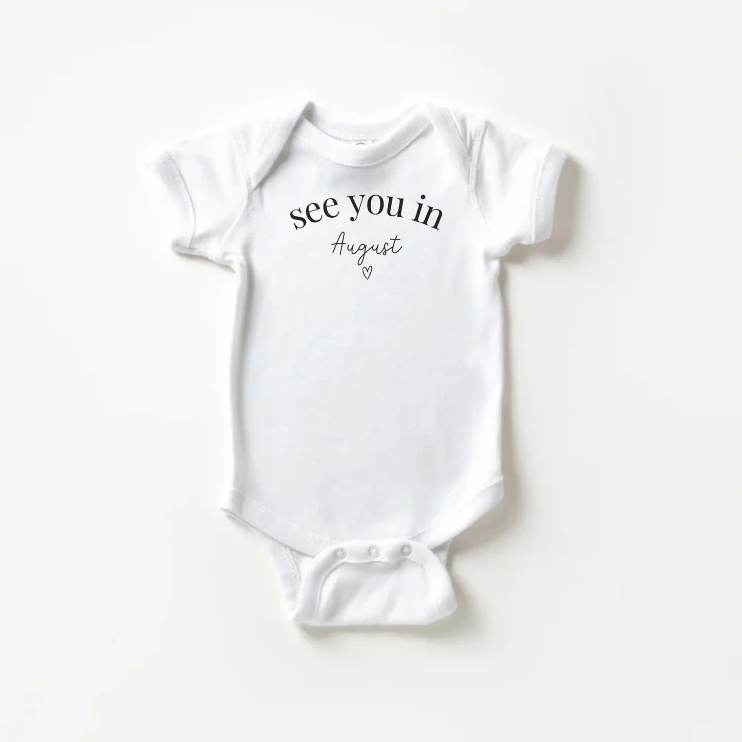 MockupHub-4400-White