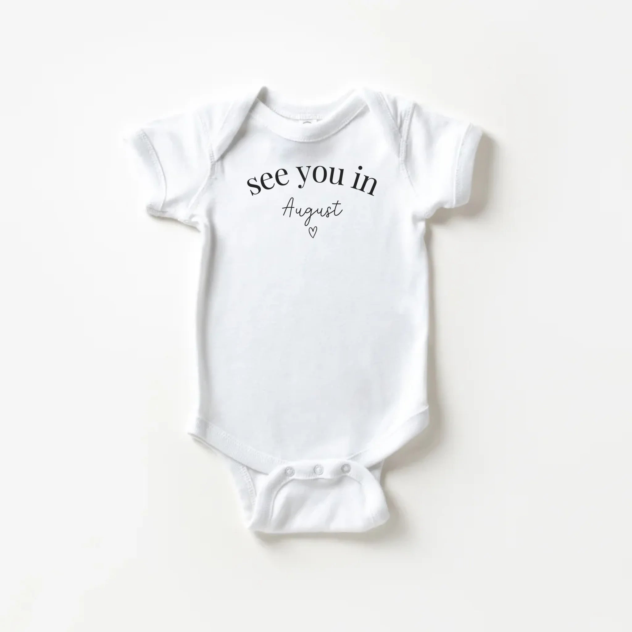 MockupHub-4400-White