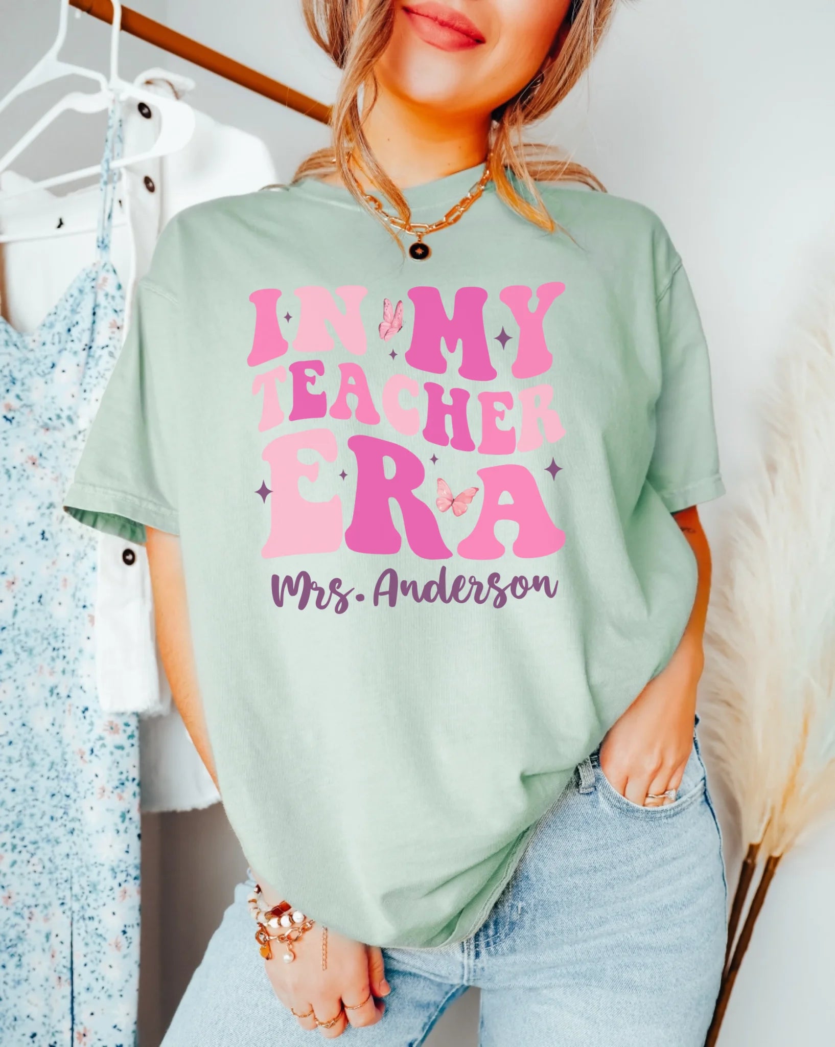 Proud Teacher Era - Gift for Teacher - Personalized T-Shirt